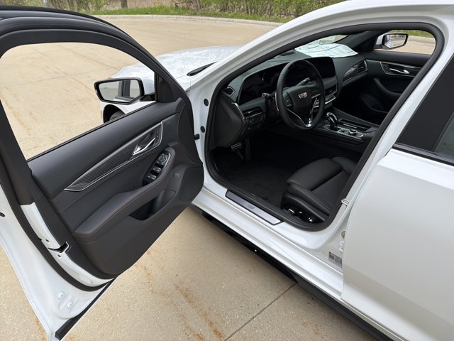 New 2026 Cadillac CT5 Sport w/ Technology Package AWD/4WD image 8