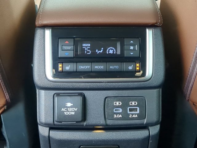 Used 2025 Subaru Ascent Touring w/ Popular Package #1 AWD/4WD image 18