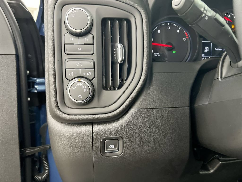 New 2026 Chevrolet Silverado 2500 W/T AWD/4WD image 18