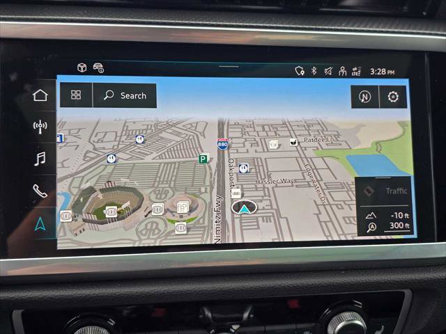 Used 2024 Audi Q3 2.0T Premium Plus w/ Premium Plus Package image 30