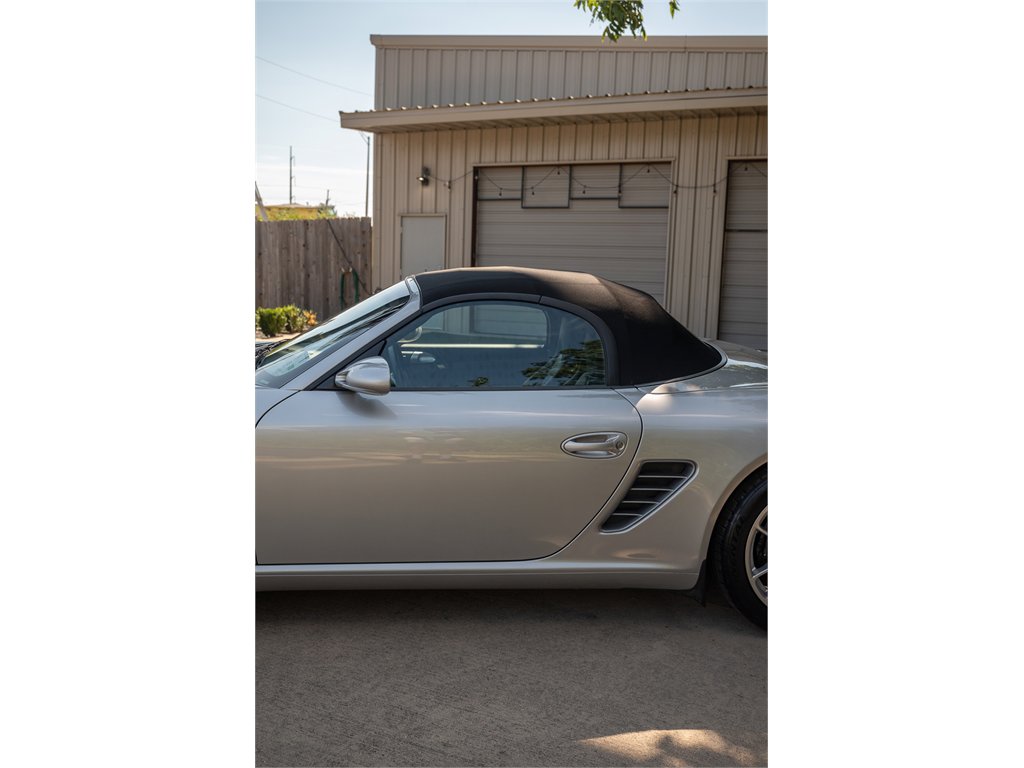 Used 2005 Porsche Boxster image 20
