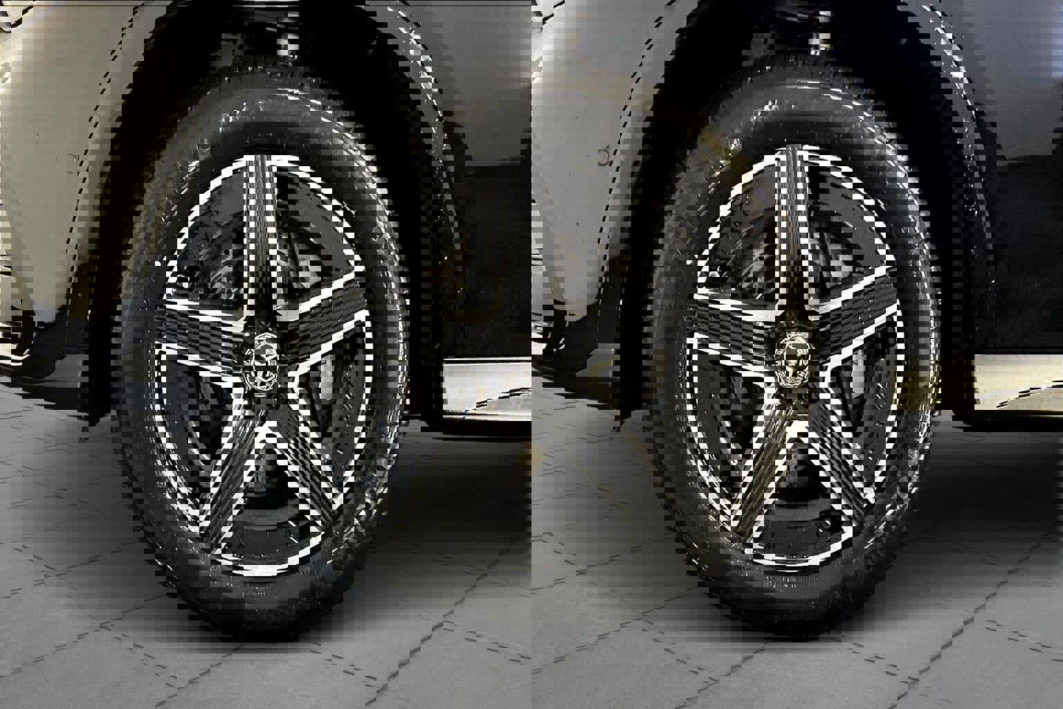 New 2026 Mercedes-Benz GLC 300 4MATIC image 17