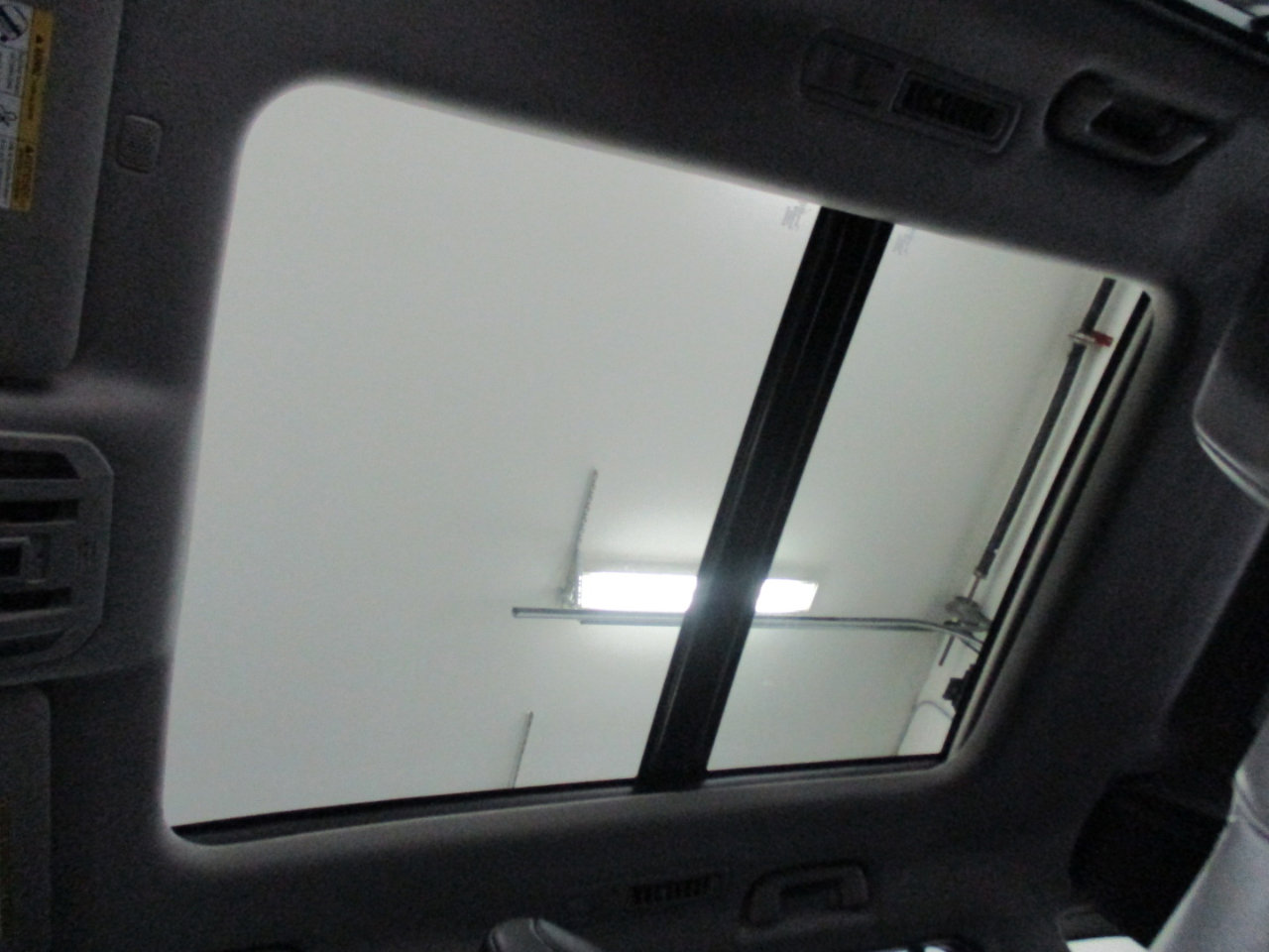 Used 2022 Toyota Highlander Limited image 9