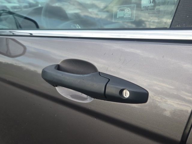 Used 2011 Honda CR-V LX image 15