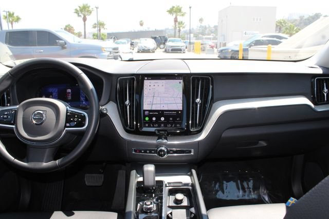 Used 2025 Volvo XC60 B5 Plus AWD/4WD image 10