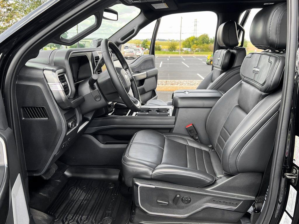 Used 2025 Ford F250 Platinum image 2