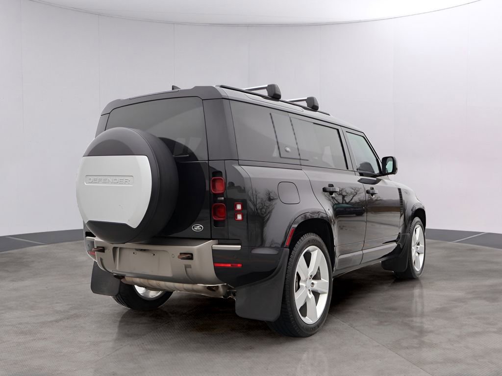 Used 2022 Land Rover Defender 110 X-Dynamic SE image 5