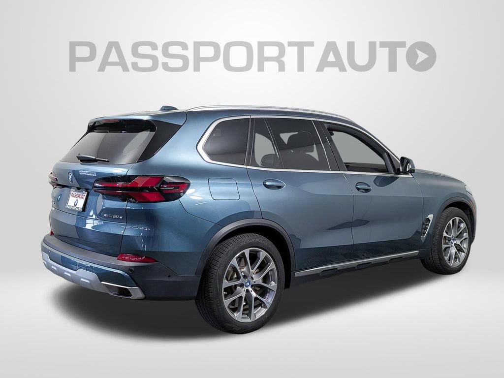 Certified 2024 BMW X5 xDrive50e w/ Premium Package AWD/4WD image 6