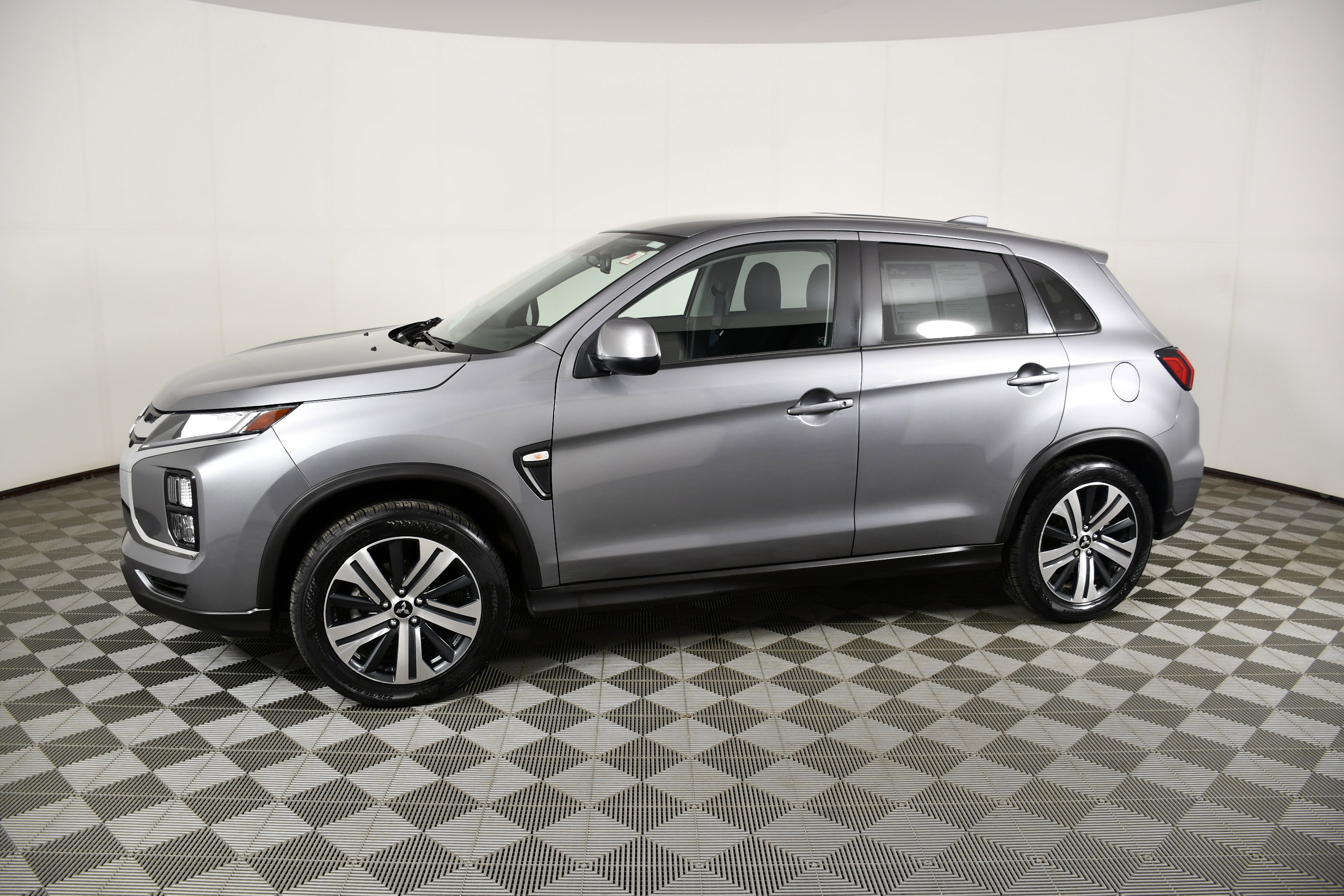 Used 2021 Mitsubishi Outlander Sport ES image 9