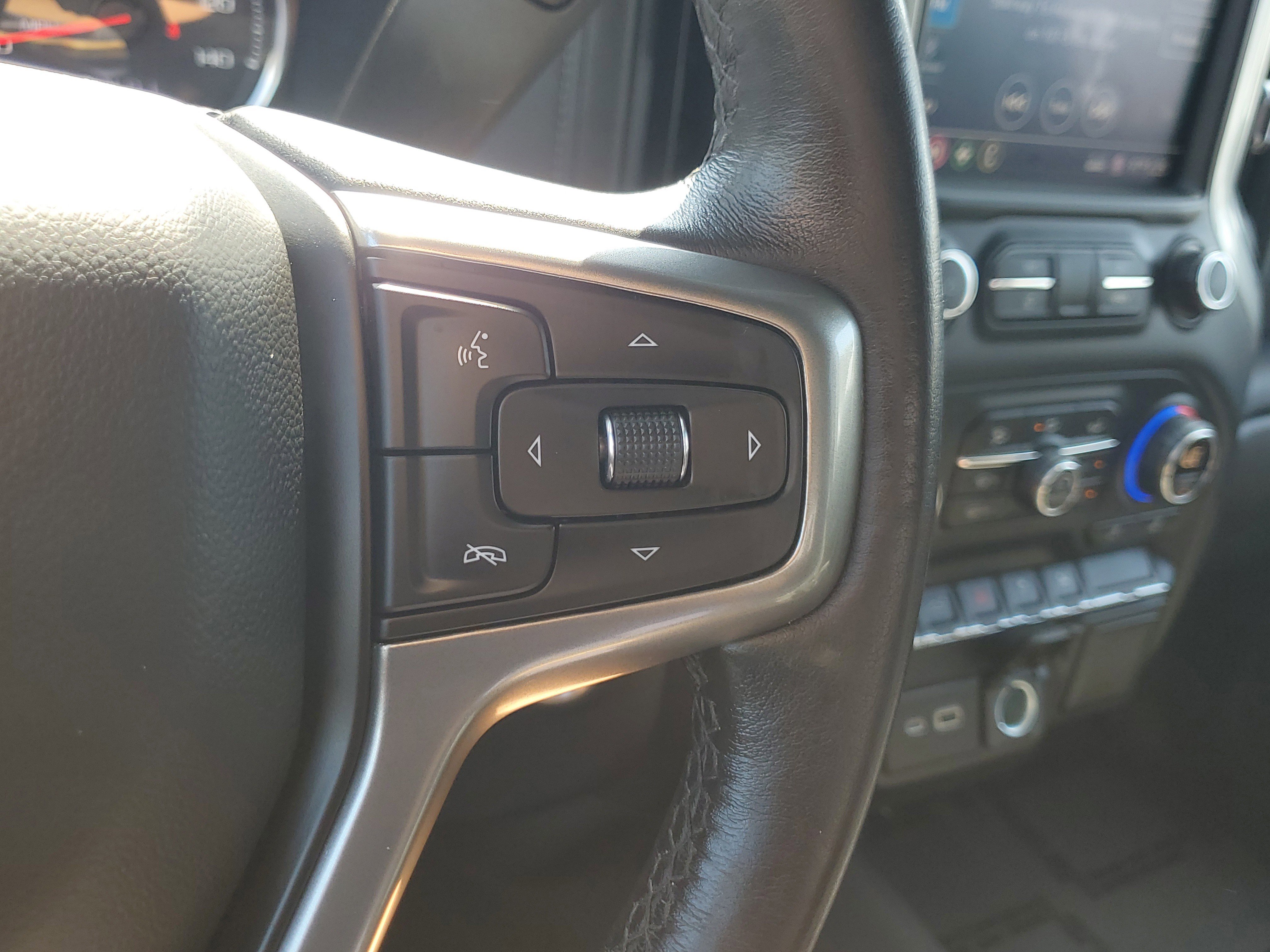 Used 2021 Chevrolet Silverado 1500 LT image 24