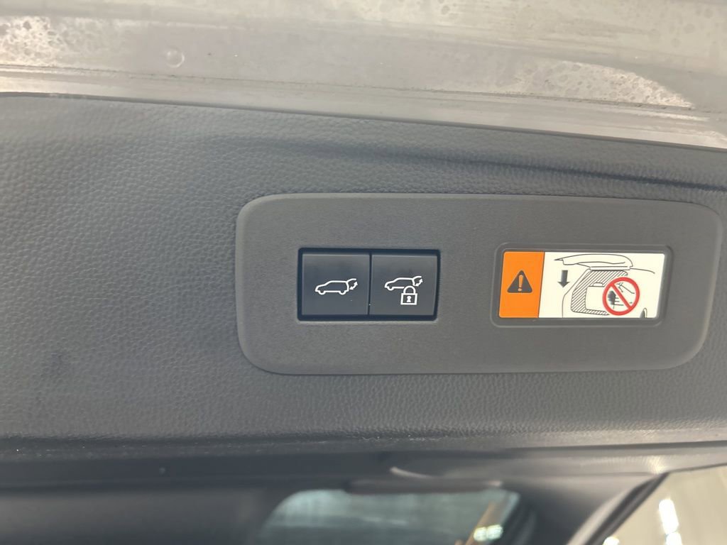 Used 2025 Lexus GX 550 image 34