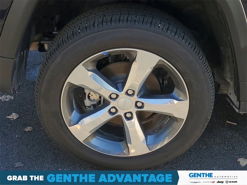 Certified 2024 Jeep Grand Cherokee Limited image 5