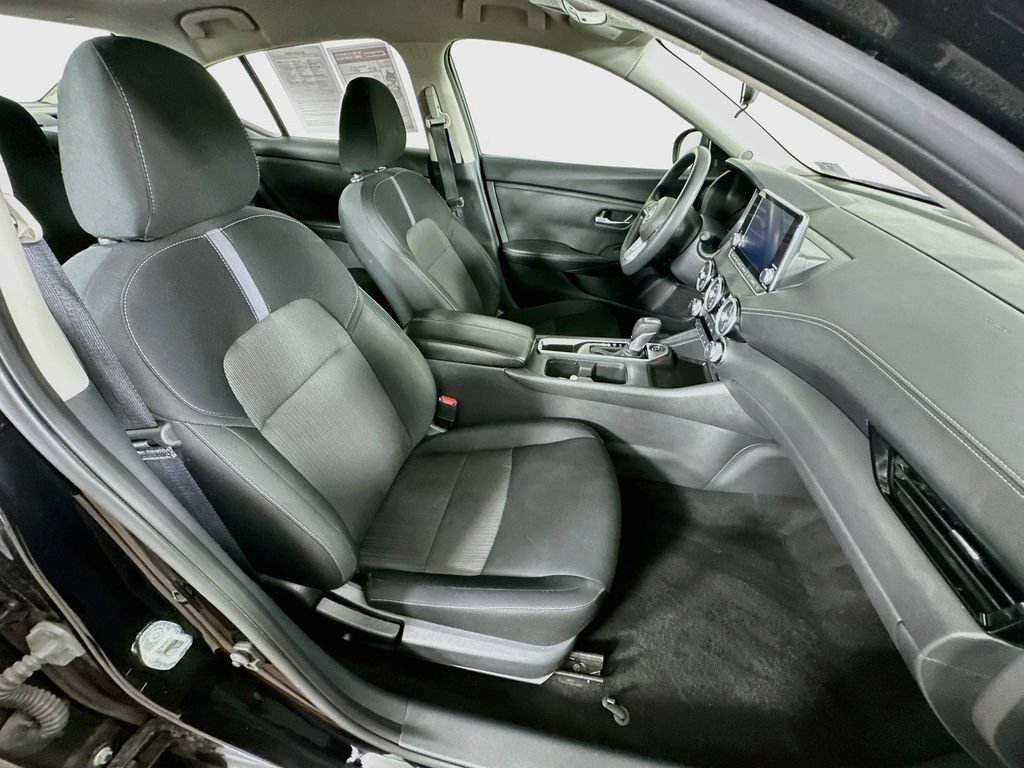 Used 2025 Nissan Sentra SV FWD image 33