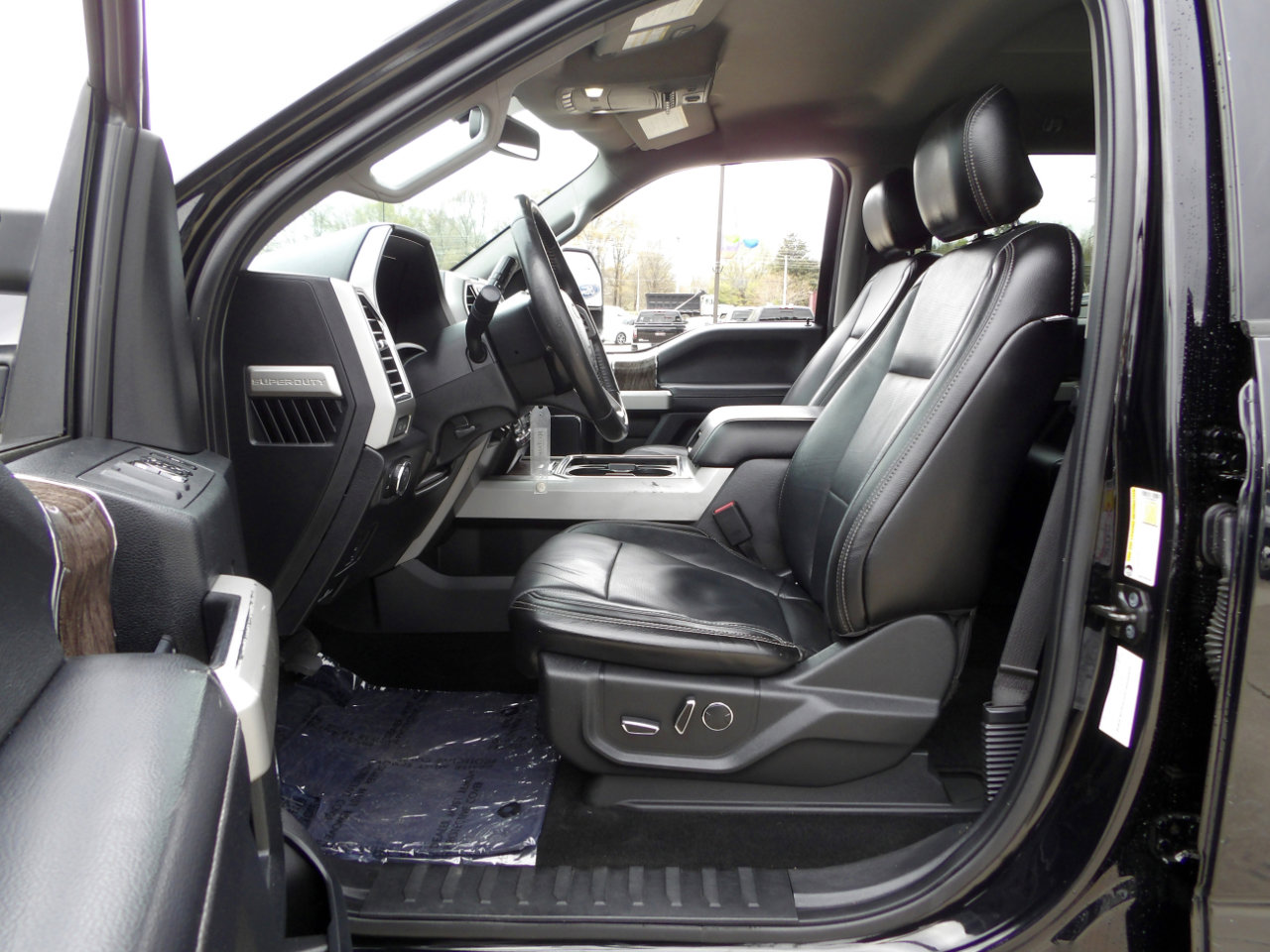 Used 2017 Ford F250 Lariat w/ Lariat Value Package image 14