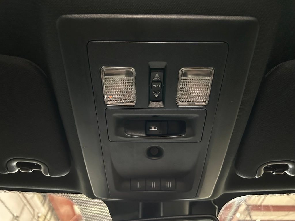 Used 2017 RAM 1500 Rebel w/ Luxury Group AWD/4WD image 39