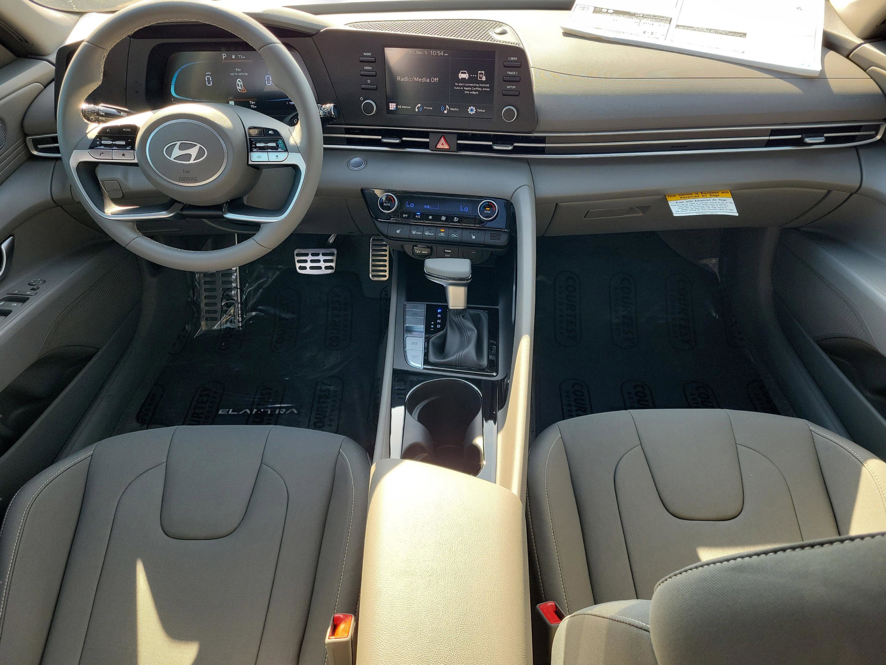 New 2026 Hyundai Elantra SEL Sport image 23