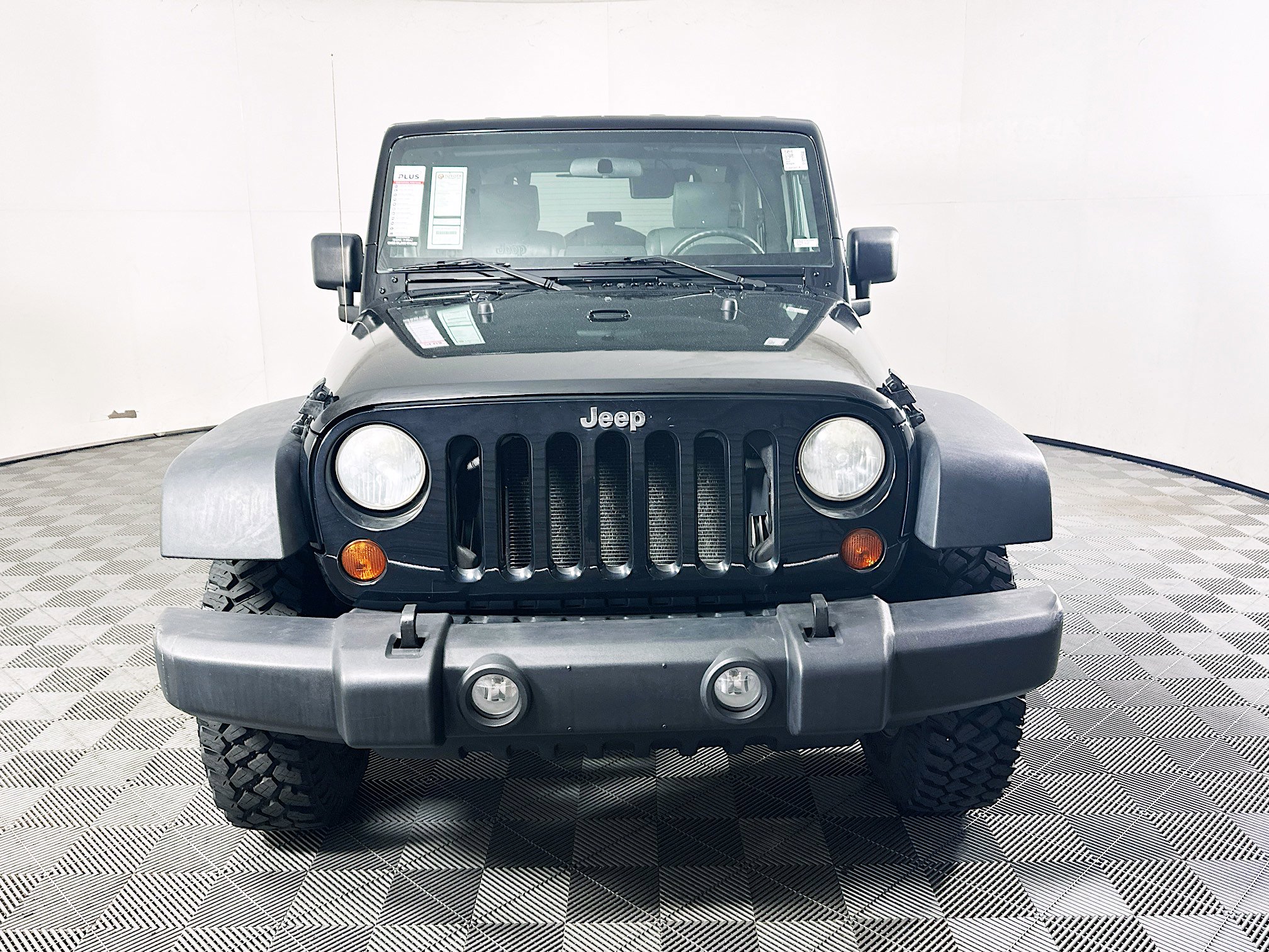 Used 2010 Jeep Wrangler Rubicon w/ Dual Top Group image 8
