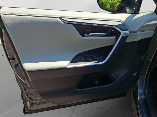 Used 2024 Toyota RAV4 Limited w/ Advanced Technology Package AWD/4WD image 14