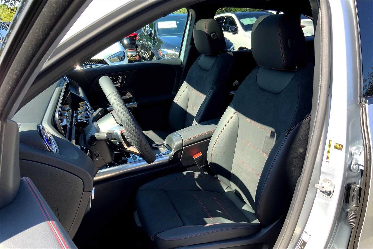 Certified 2026 Mercedes-Benz GLA 250 4MATIC image 12