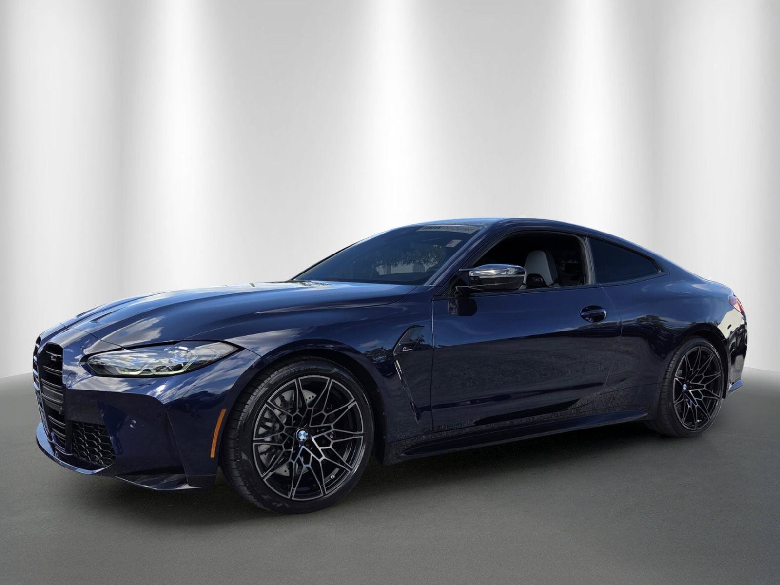 Used 2022 BMW M4 Competition w/ Executive Package RWD image 3