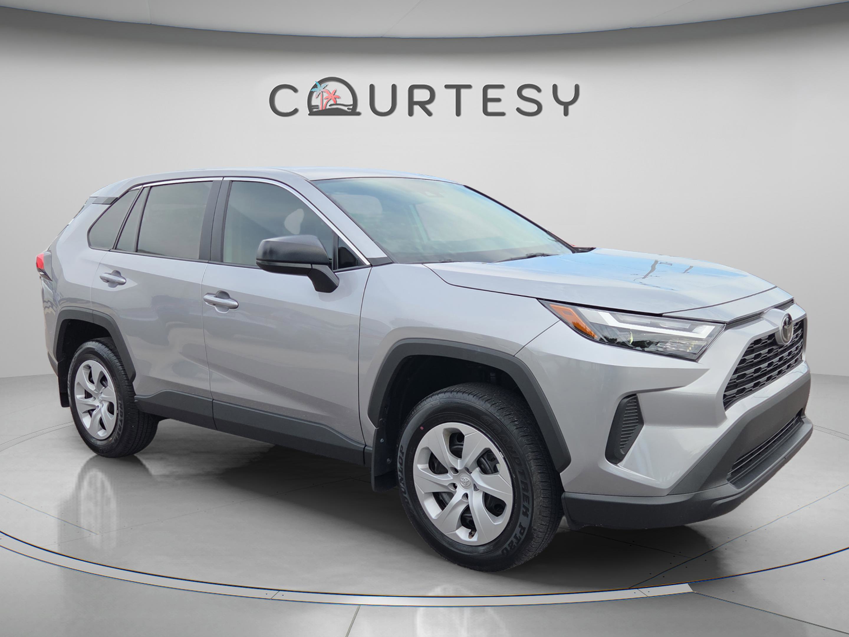 Certified 2025 Toyota RAV4 LE FWD image 7
