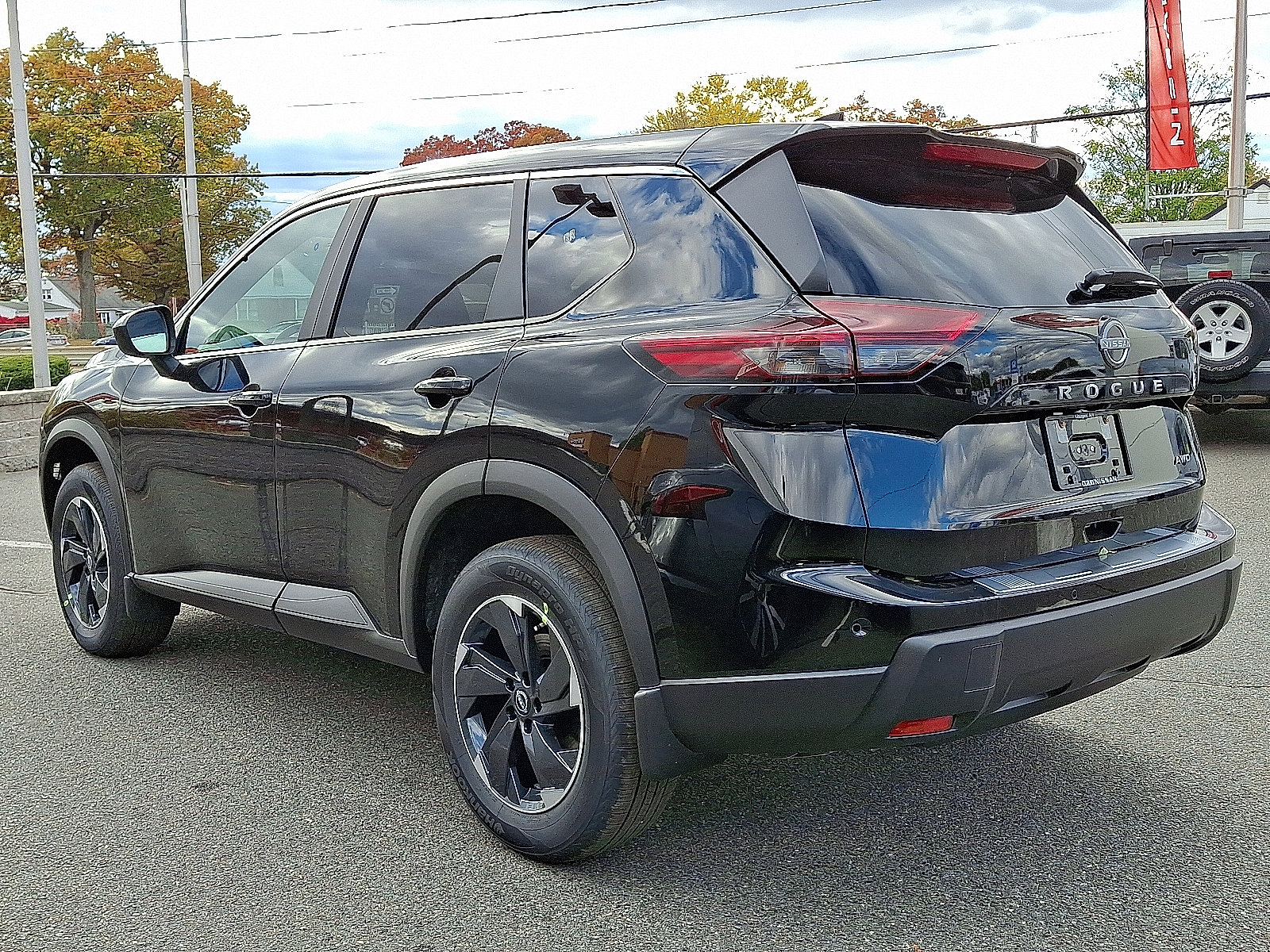 New 2026 Nissan Rogue SV w/ Cold Weather Package AWD/4WD image 3