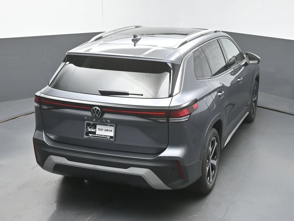 New 2026 Volkswagen Tiguan SE FWD image 47