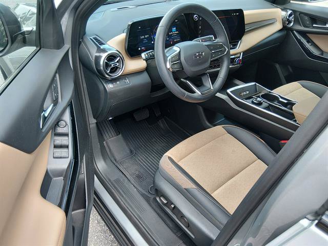 Used 2026 Chevrolet Equinox ACTIV w/ Convenience Package III FWD image 9