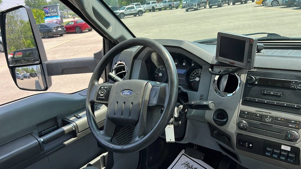 Used 2017 Ford F650 2WD Regular Cab Super Duty image 13