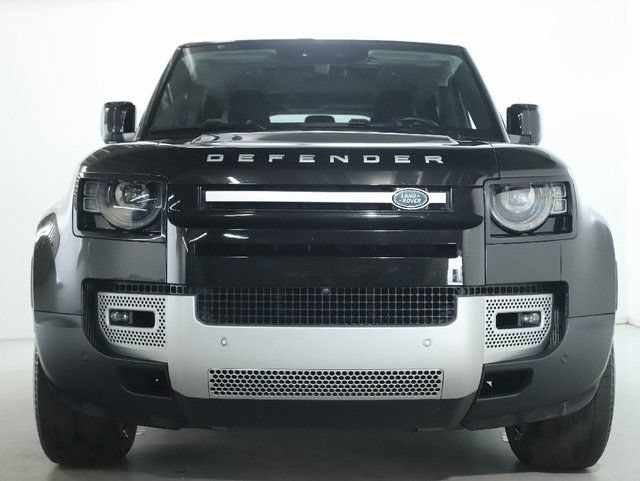 Certified 2023 Land Rover Defender 130 SE AWD/4WD image 14