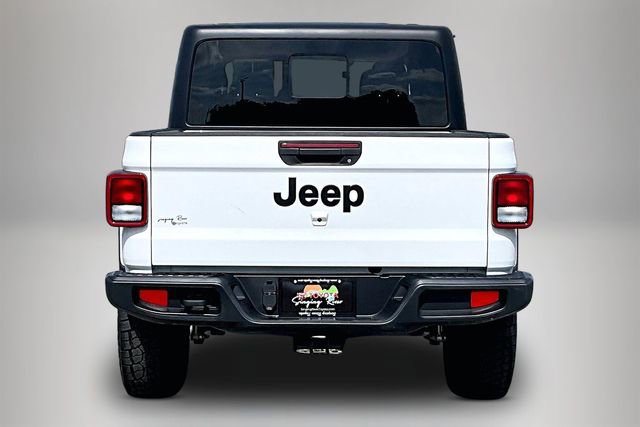 Used 2021 Jeep Gladiator Sport image 6