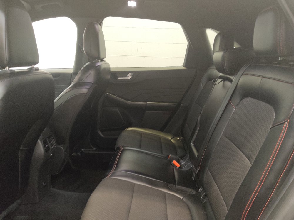 Used 2024 Ford Escape ST-Line w/ Tech Pack #1 FWD image 18