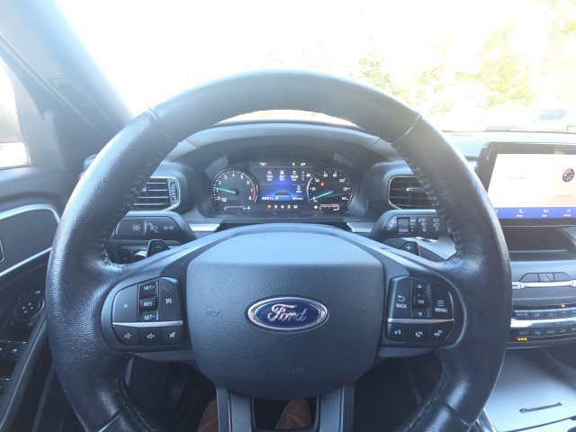 Used 2020 Ford Explorer XLT w/ Equipment Group 202A AWD/4WD image 23