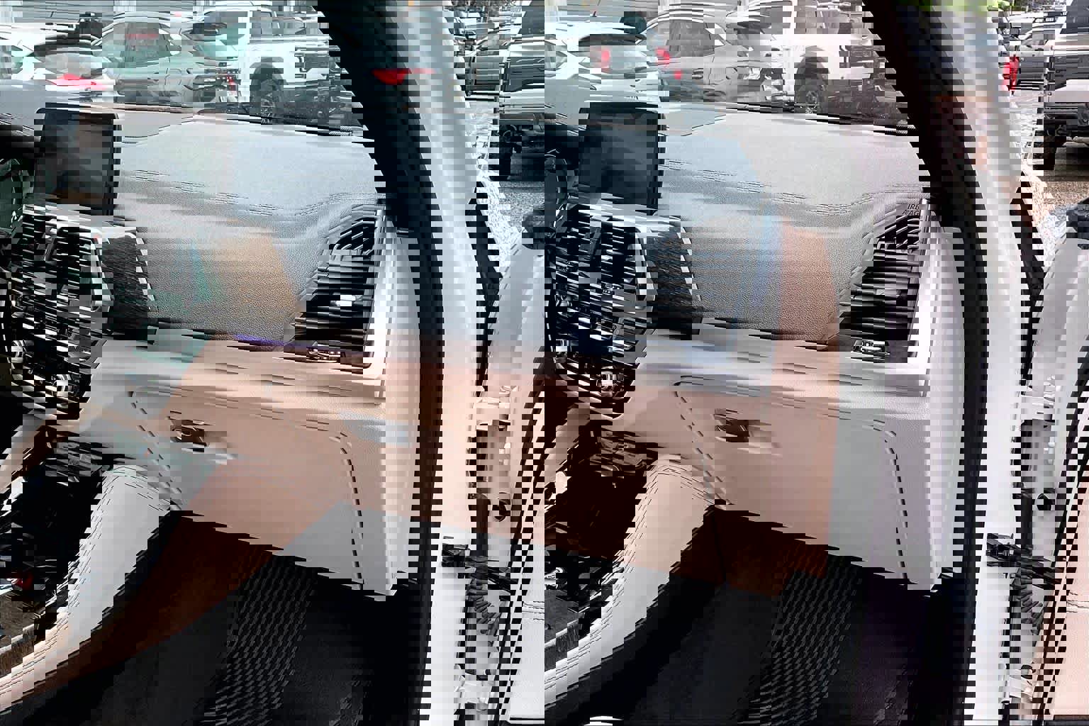 Used 2019 BMW X4 M40i w/ Premium Package image 19