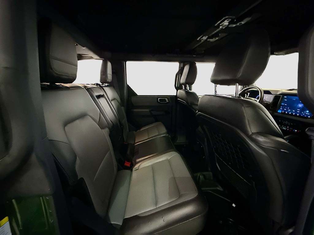 Used 2024 Ford Bronco Everglades image 21
