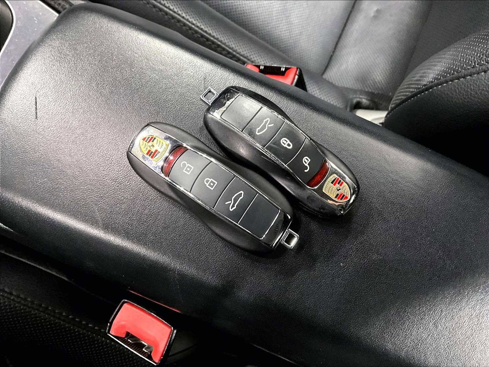 Used 2015 Porsche 911 Carrera image 35