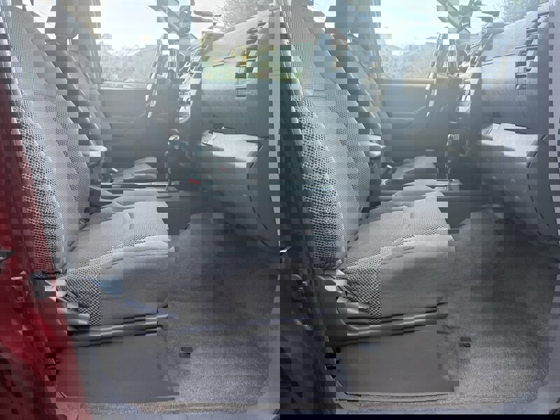 Used 2015 Nissan Frontier S image 13