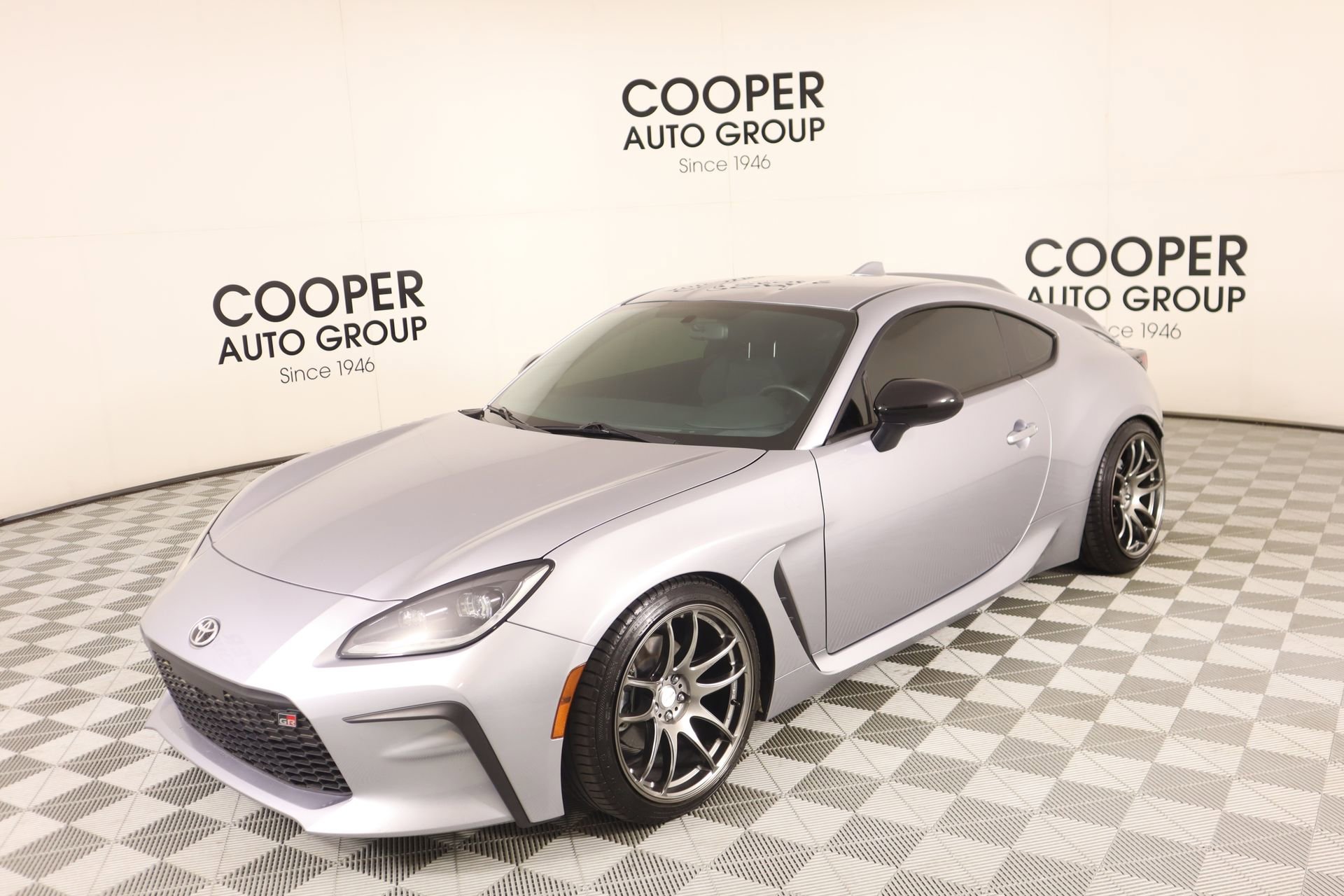 Used 2023 Toyota GR86 w/ ALL Weather Mat Package (TMS) image 10