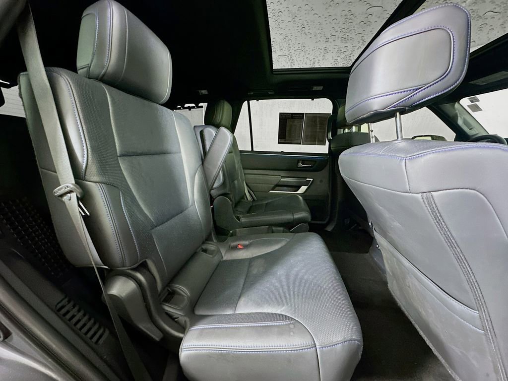 Used 2023 Toyota Sequoia Platinum AWD/4WD image 11