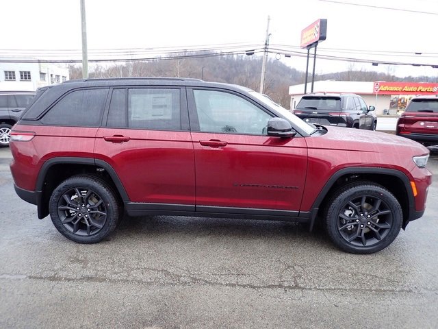 New 2025 Jeep Grand Cherokee Limited w/ MOPAR Finishing Package image 8