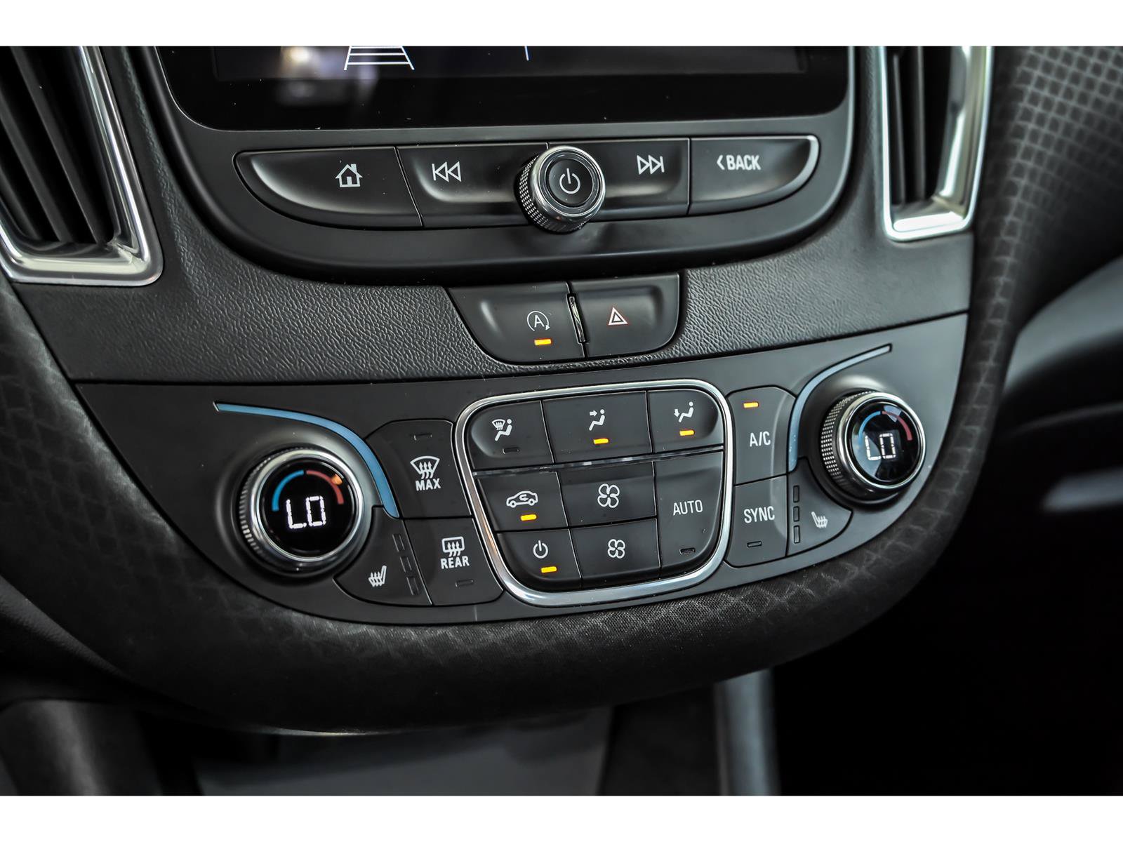 Used 2020 Chevrolet Malibu LT FWD image 21