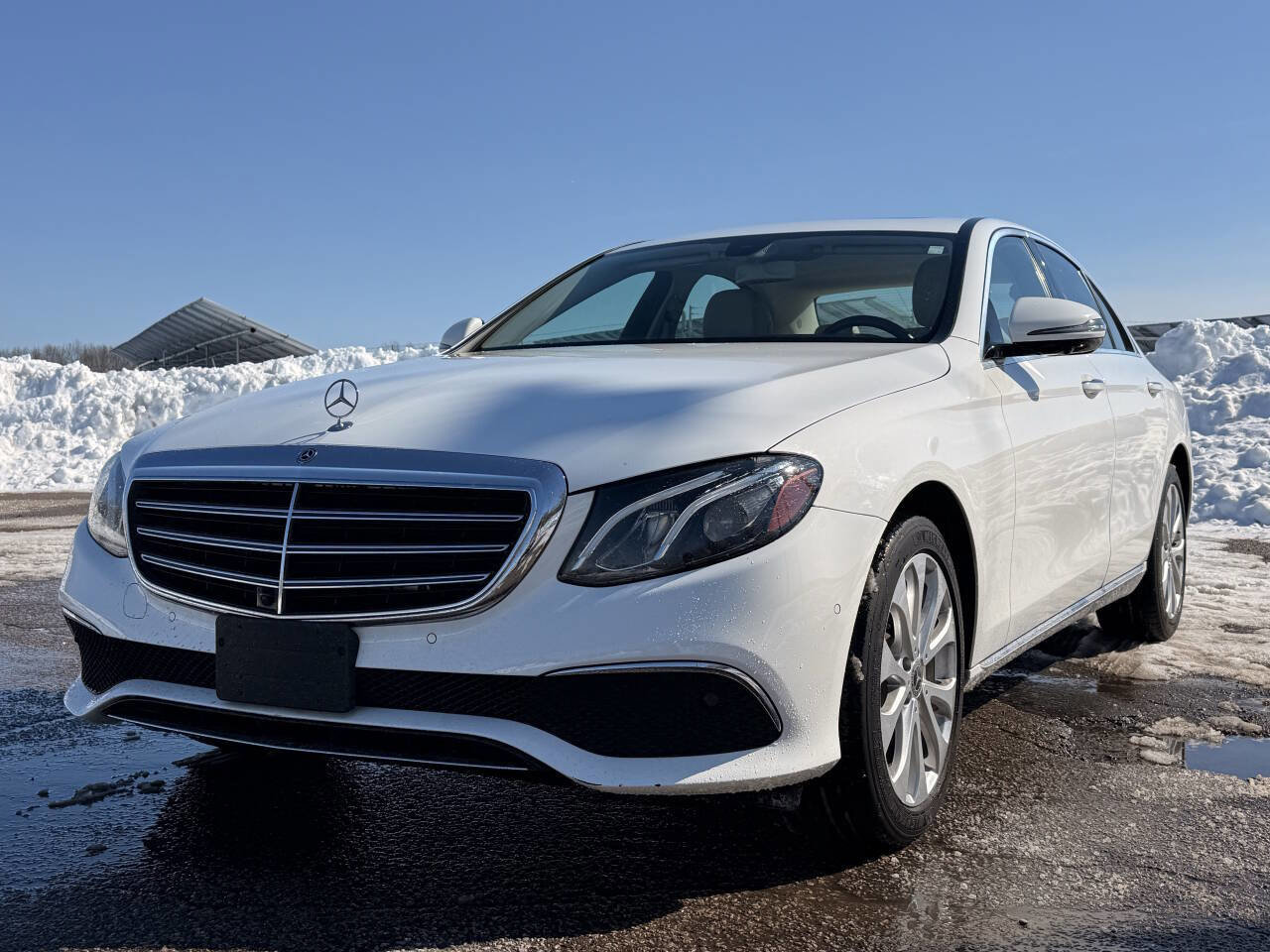 Used 2020 Mercedes-Benz E 350 4MATIC Sedan image 1