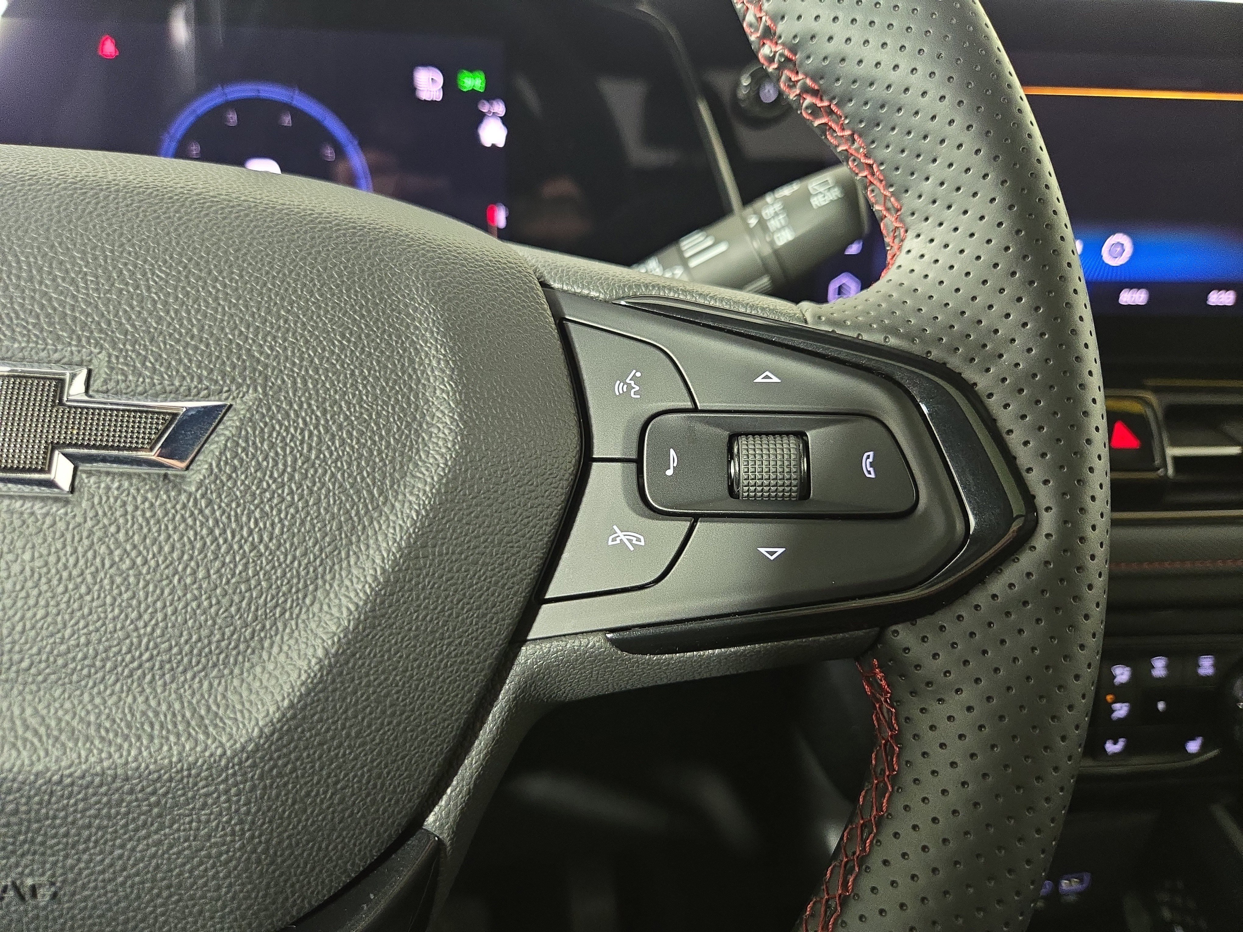 Certified 2025 Chevrolet TrailBlazer RS w/ Convenience Package image 16