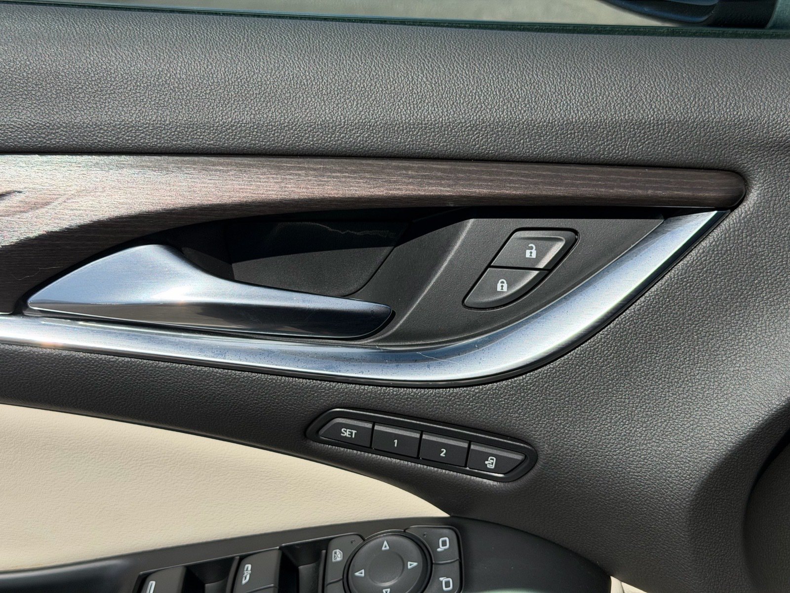 Used 2023 Buick Enclave Avenir w/ Trailering Package, 5000 lbs. AWD/4WD image 19