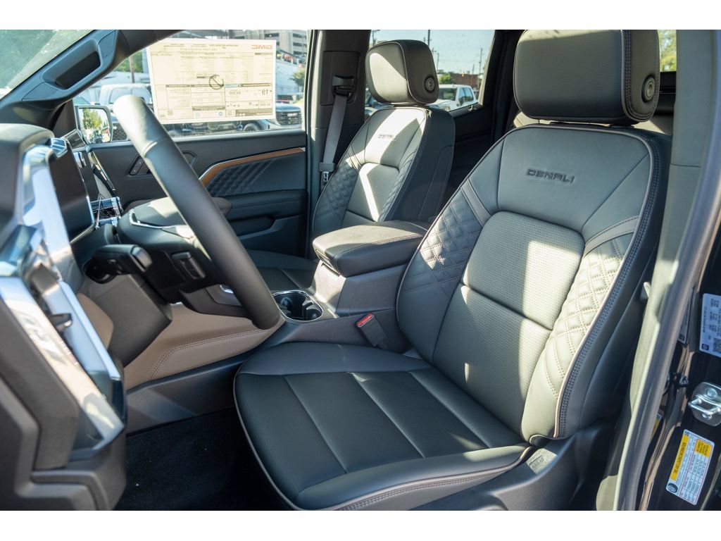New 2026 GMC Canyon Denali w/ LPO, Denali Black Edition AWD/4WD image 12