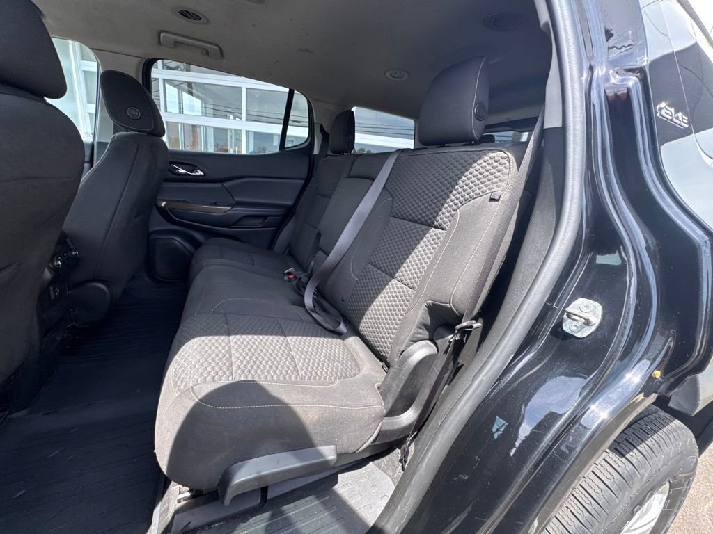 Used 2019 GMC Acadia SLE w/ LPO, Floor Liner Package AWD/4WD image 27