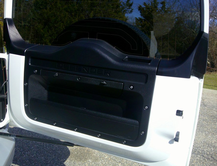 Used 2023 Land Rover Defender 110 S image 26