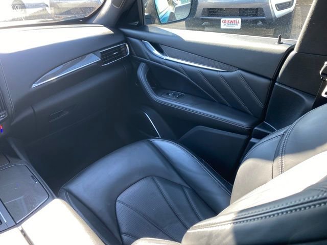Used 2023 Maserati Levante Modena image 48
