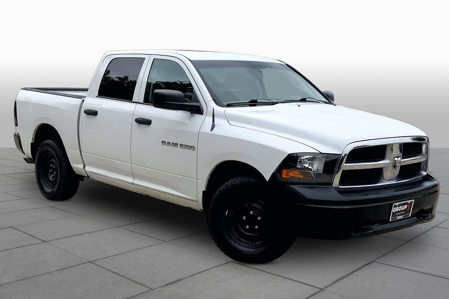 Used 2011 RAM 1500 ST w/ ST Popular Equipment Group AWD/4WD image 2