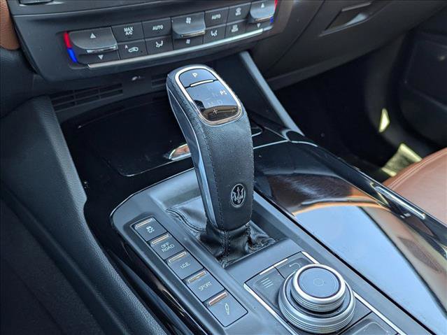 Used 2019 Maserati Levante S AWD/4WD image 12
